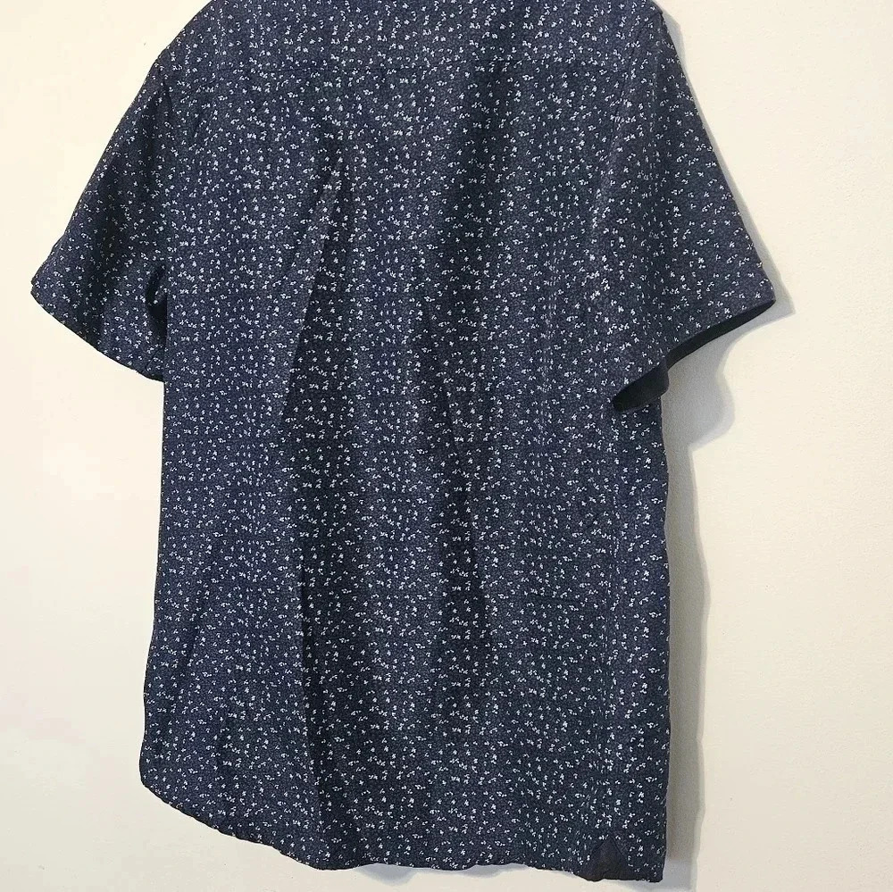SILVERSTONE MODERN FIT Short Sleeve Button Down Size Large EUC - Picture 6 of 7